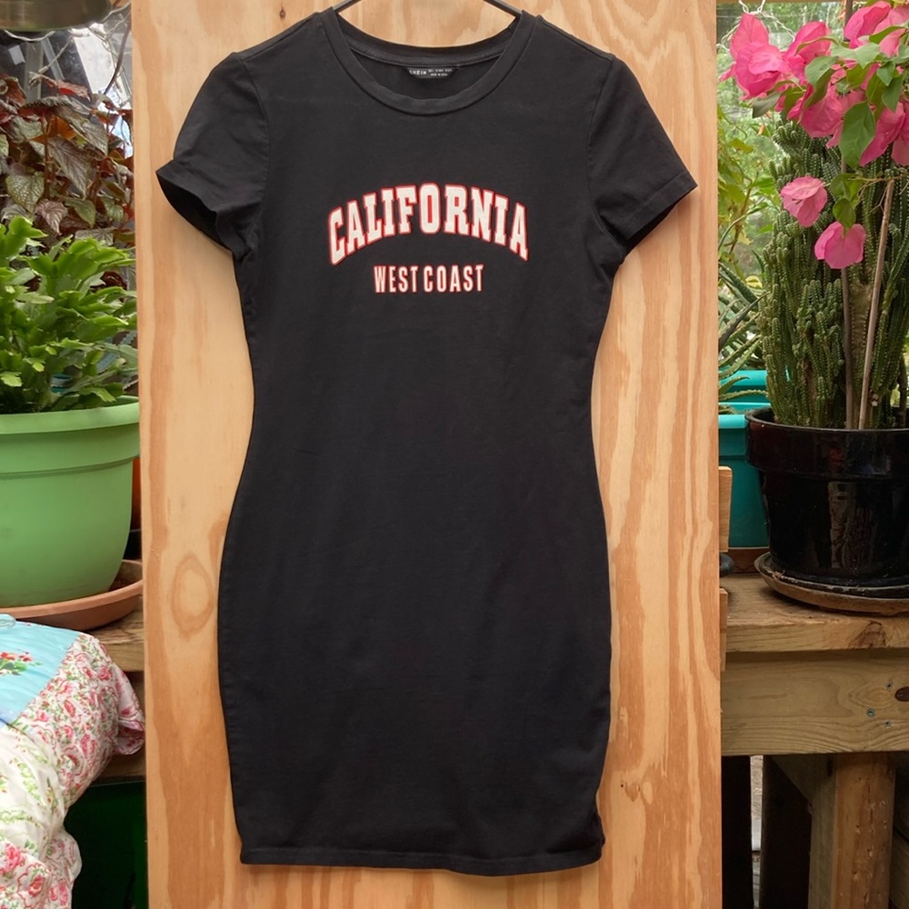 Black California West Coast T-Shirt Dress, Size Large